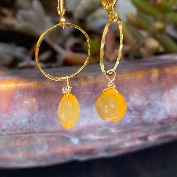 Host pick🥂Genuine Yellow chalcedony drop earrings - Picture 2 of 3